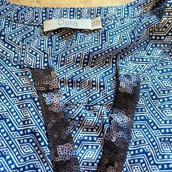 🆕 Anthropologie Dalia lightweight cotton sequin trim tunic top medium bl… - Picture 7 of 9